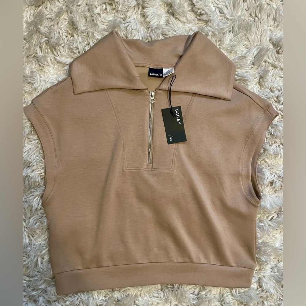 Women’s Bailey 44 Top- sz. XL NWT